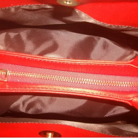 Red Embossed Floral Handbag NWOT - Picture 8 of 12